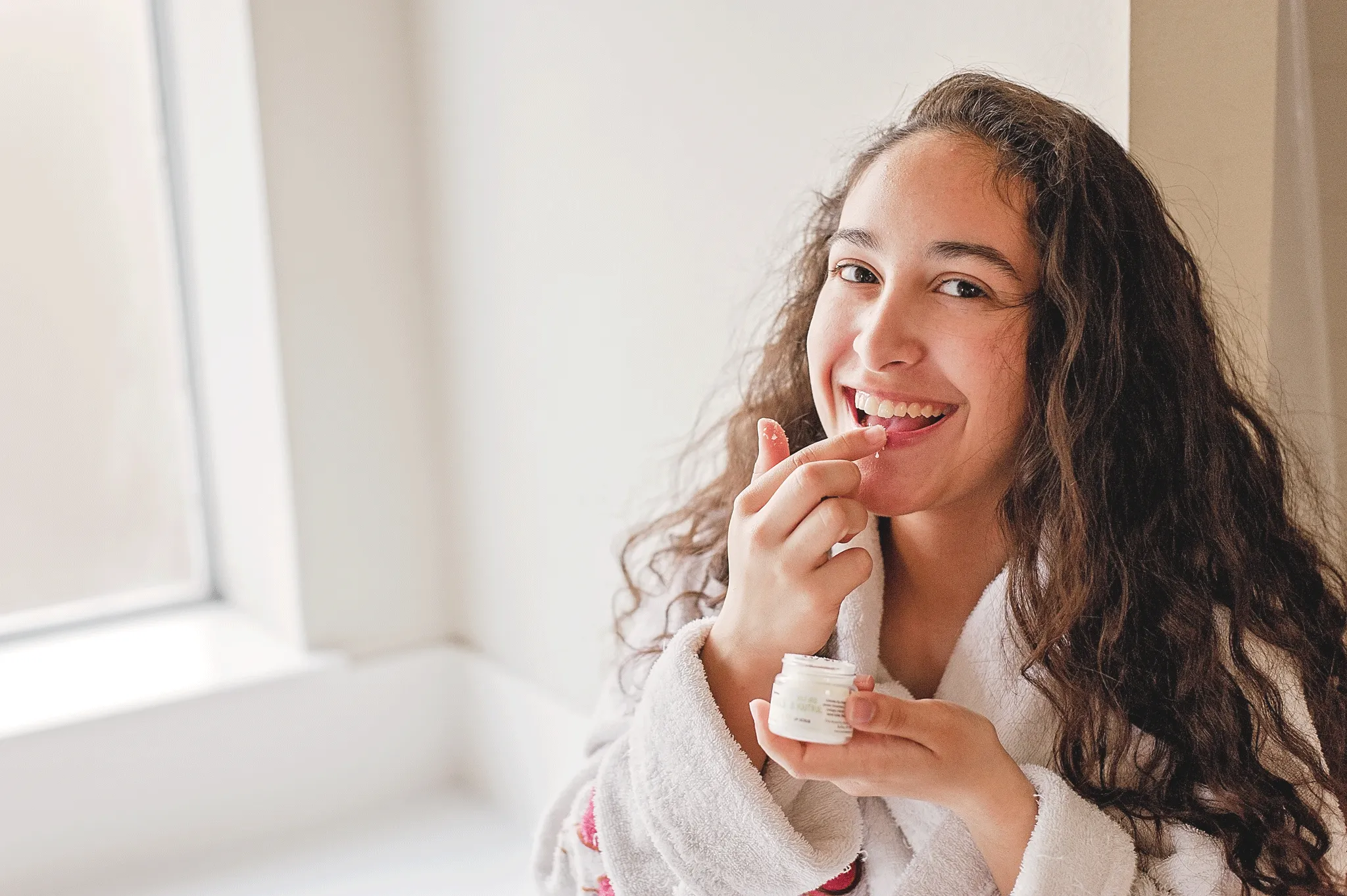 LEMON TEA TREE LIP SCRUB