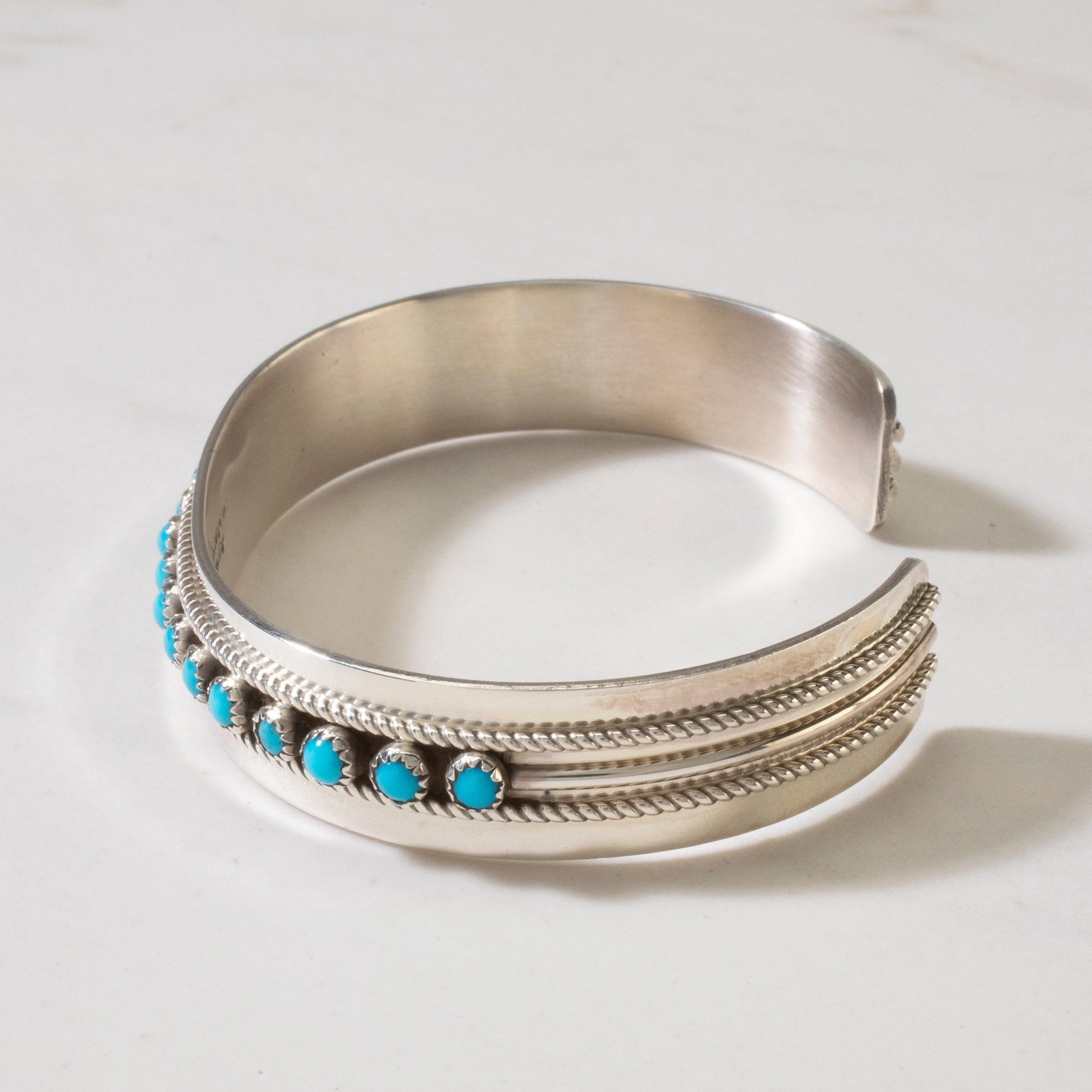 Patrick Yazzie Navajo Sleeping Beauty Turquoise USA Native American Made 925 Sterling Silver Cuff