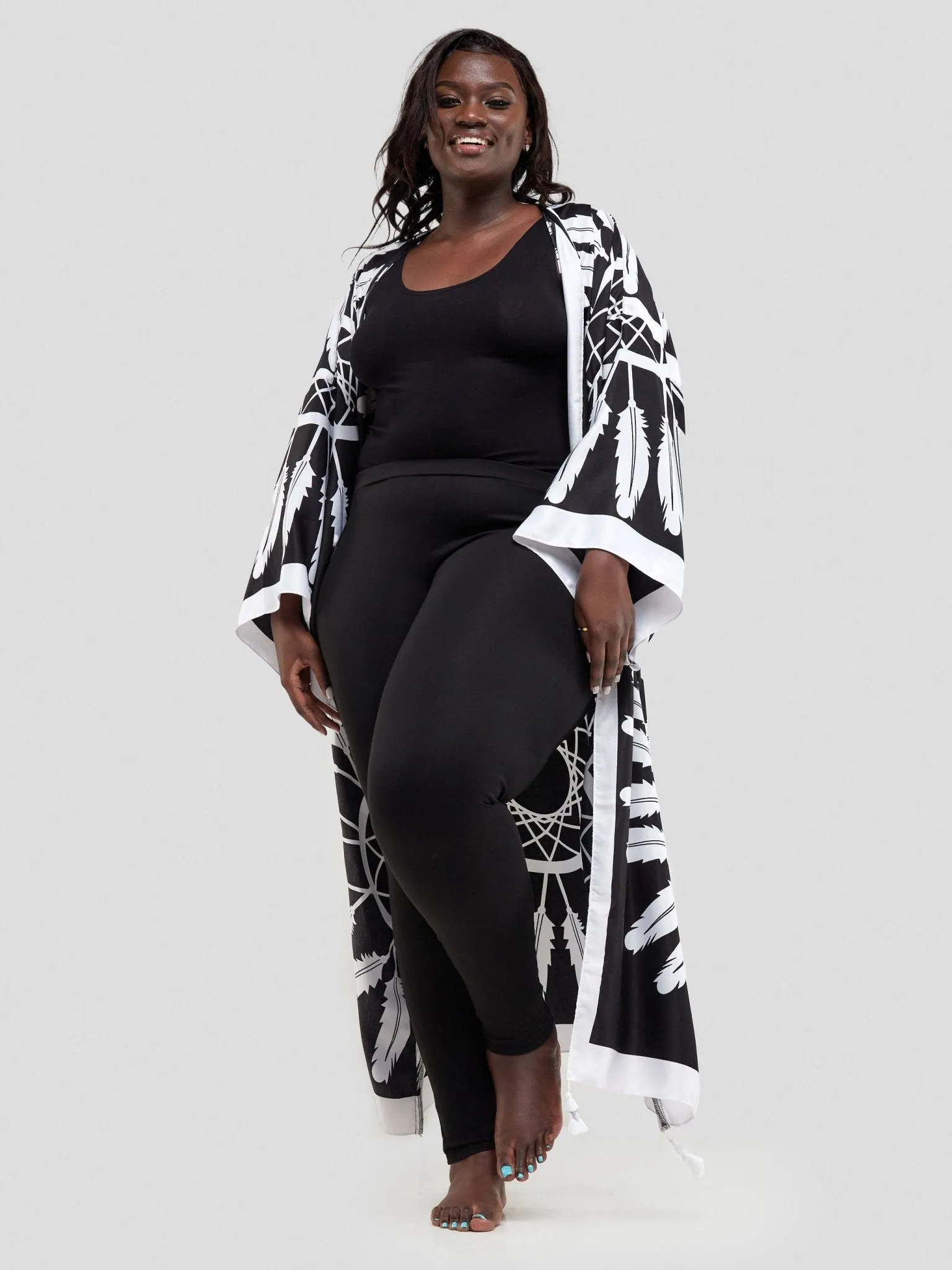 Sayuri Feather Print Kimono - White / Black