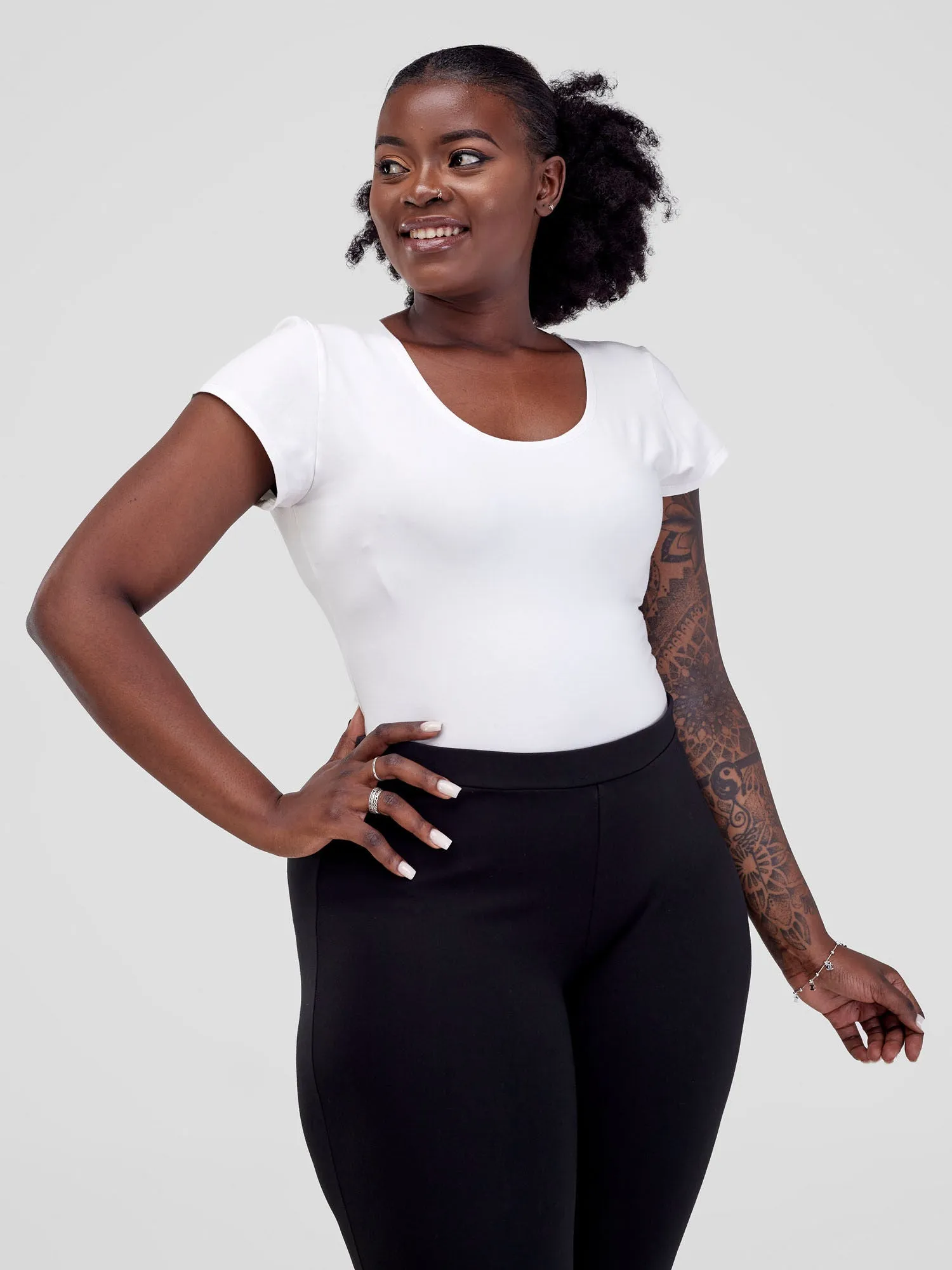 Vivo Basic Cap Sleeved Bodysuit - Off-White